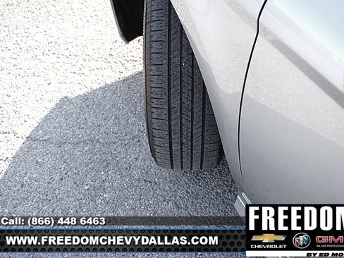 Used 2025 Toyota Camry LE image 40