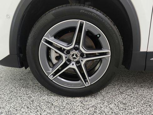 Used 2023 Mercedes-Benz GLA 250 4MATIC w/ AMG Line Exterior image 70