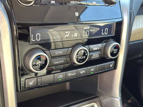 Used 2020 Subaru Ascent Premium w/ Sport Package image 12