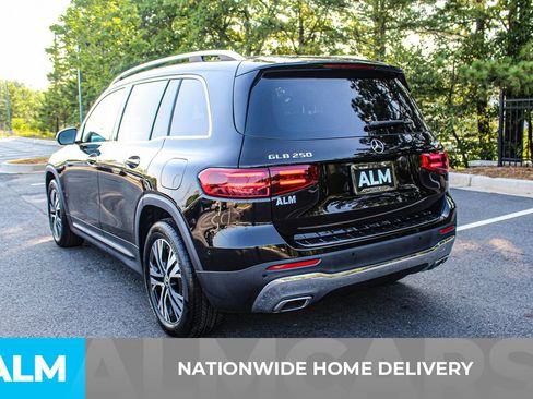 Used 2024 Mercedes-Benz GLB 250 4MATIC image 5
