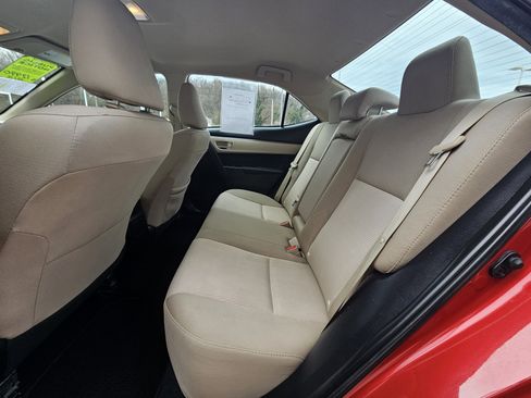 Used 2015 Toyota Corolla LE image 14