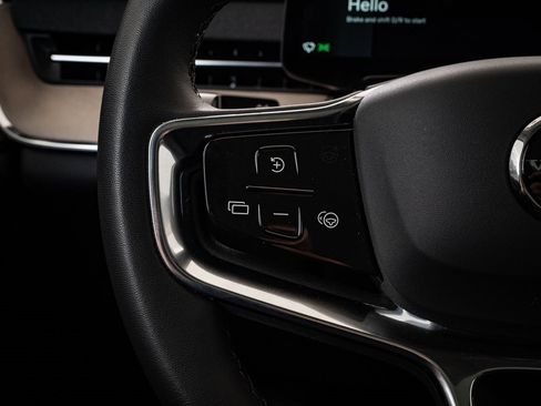 Used 2025 Volvo EX90 Plus image 28