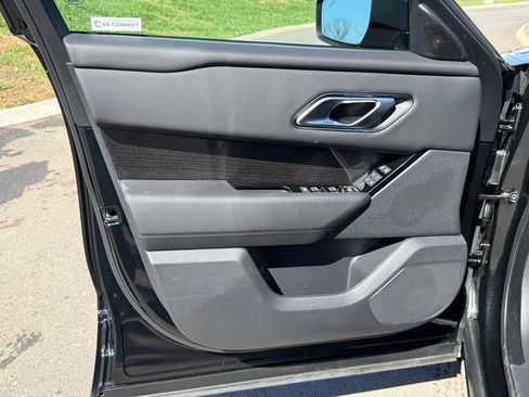 Certified 2026 Land Rover Range Rover Velar Dynamic SE image 15