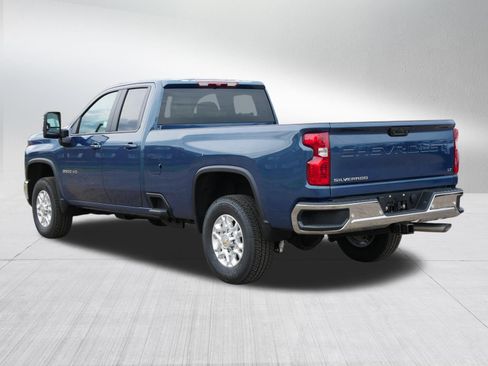 New 2026 Chevrolet Silverado 3500 LT w/ All Star Edition AWD/4WD image 3