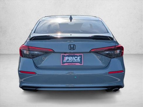 Used 2023 Honda Civic Sport image 7
