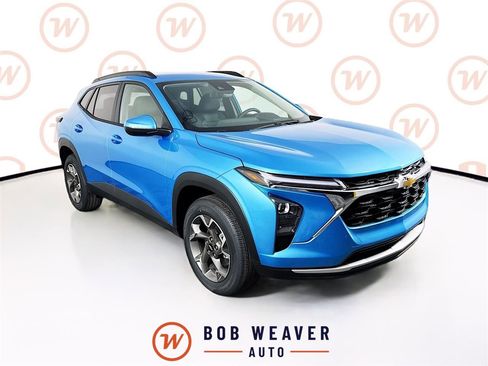 New 2026 Chevrolet Trax LT w/ Driver Confidence Package FWD image 1