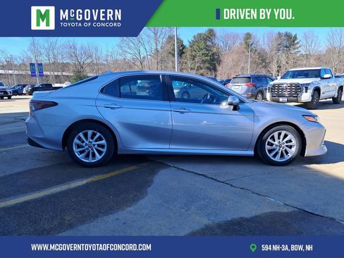 Used 2023 Toyota Camry LE image 5