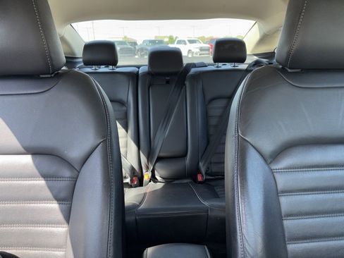 Used 2017 Ford Fusion SE w/ Fusion SE Technology Package FWD image 15