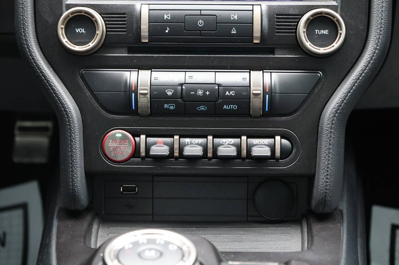 Used 2021 Ford Mustang Shelby GT500 w/ Technology Package RWD image 20