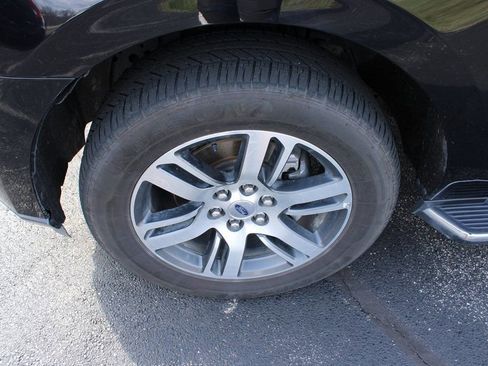 Used 2023 Ford Expedition Max Limited image 5