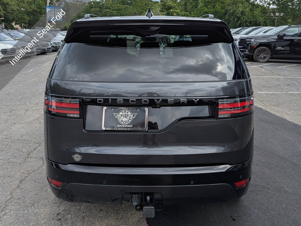 Used 2025 Land Rover Discovery Dynamic SE AWD/4WD image 10
