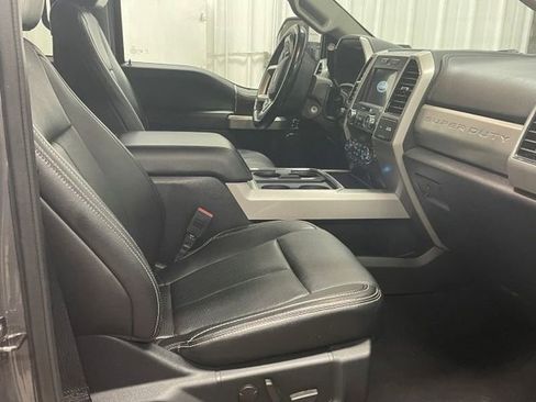 Used 2021 Ford F250 Lariat w/ Chrome Package image 34