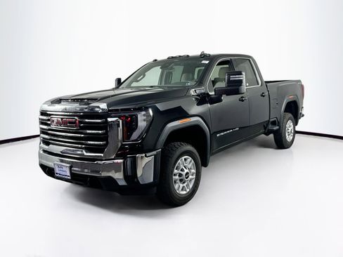 Used 2024 GMC Sierra 2500 SLE w/ SLE Convenience Package image 1
