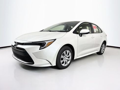 New 2026 Toyota Corolla LE FWD image 3
