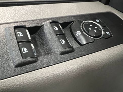 Used 2017 Ford F250 XL w/ Power Equipment Group image 12