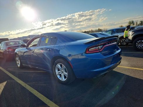 Used 2021 Dodge Charger SXT w/ Leather Interior Group image 4