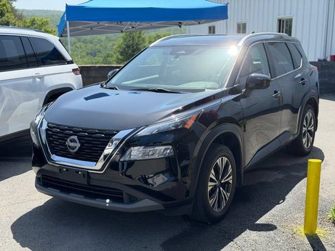 Used 2023 Nissan Rogue SV w/ SV Premium B Package AWD/4WD image 1
