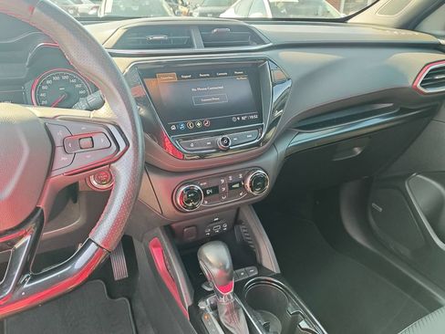 Used 2021 Chevrolet TrailBlazer RS w/ Sun and Liftgate Package AWD/4WD image 20