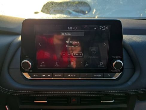 Used 2023 Nissan Rogue SV w/ SV Premium B Package FWD image 26