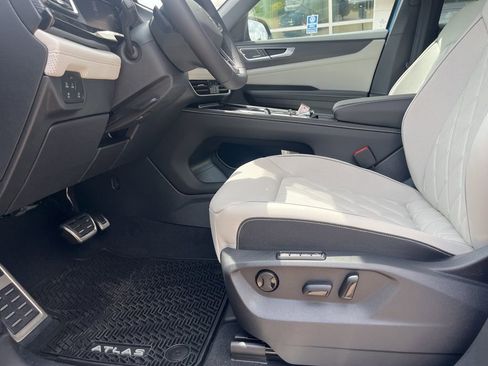 New 2025 Volkswagen Atlas Cross Sport SEL Premium R-Line image 7