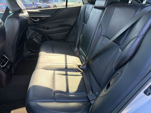 Used 2025 Subaru Outback Limited image 18