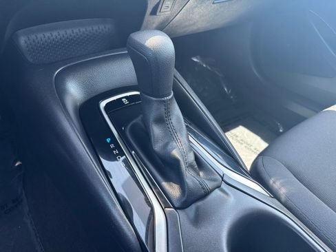 Used 2025 Toyota Corolla LE FWD image 41