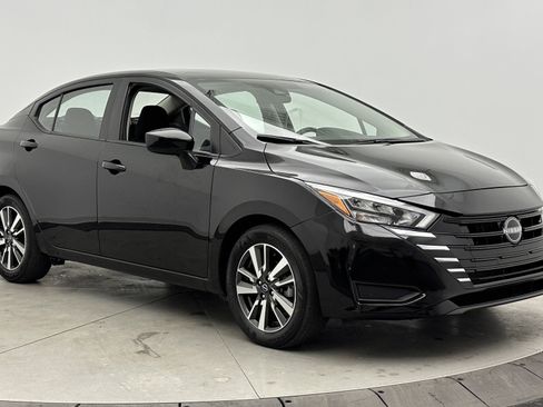 Used 2025 Nissan Versa SV FWD image 3