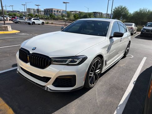 Used 2023 BMW 540i w/ M Sport Package RWD image 2
