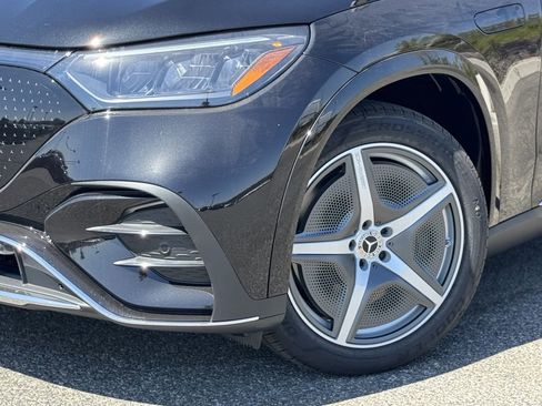 New 2026 Mercedes-Benz EQE 320 4MATIC SUV image 4