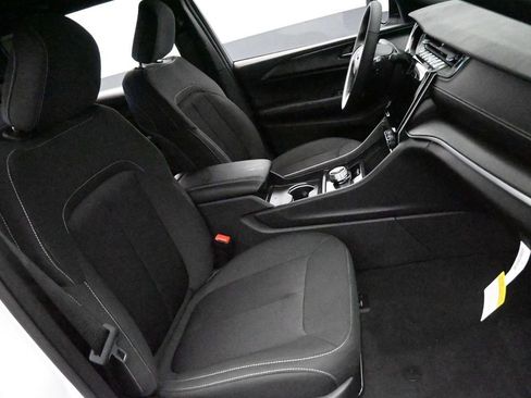 Used 2024 Jeep Grand Cherokee L Laredo w/ Luxury Tech Group I image 19