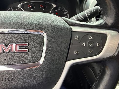 Used 2020 GMC Acadia SLE w/ Driver Convenience Package FWD image 31