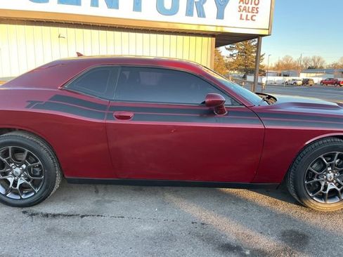 Used 2018 Dodge Challenger GT w/ GT Interior Package image 16