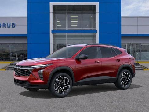 New 2026 Chevrolet Trax RS image 2