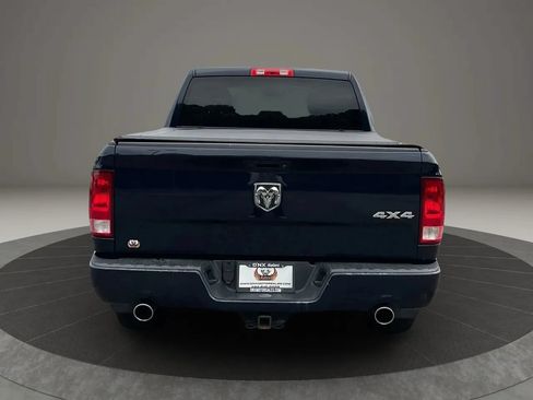 Used 2017 RAM 1500 Express AWD/4WD image 5