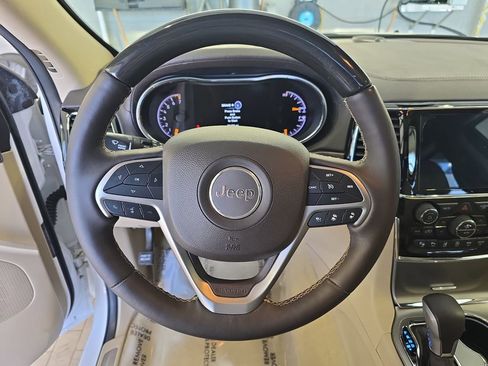 Used 2021 Jeep Grand Cherokee Overland image 20