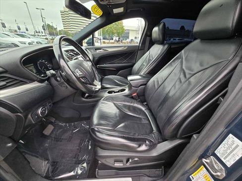 Used 2019 Lincoln MKC Select w/ Select Plus Package FWD image 20