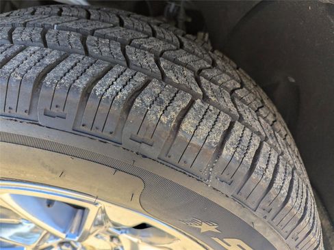 Used 2021 Chevrolet Silverado 1500 LTZ w/ Safety Package II image 11