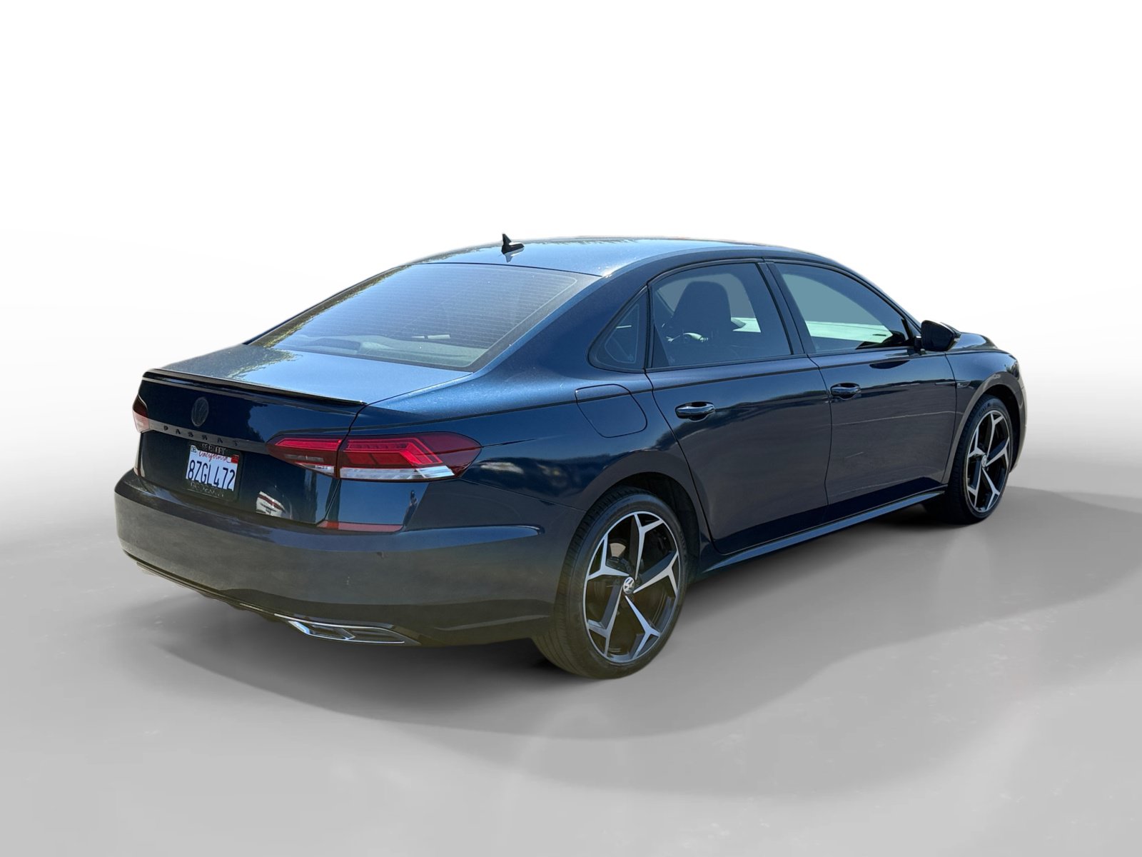 Used 2022 Volkswagen Passat 2.0T R-Line FWD image 5