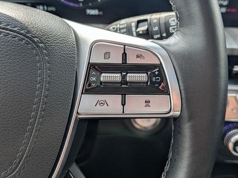 Certified 2025 Kia Telluride SX w/ SX Captain's Chair Package AWD/4WD image 30