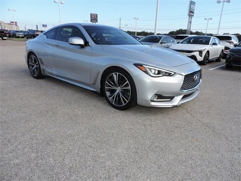 Used 2017 INFINITI Q60 w/ Premium Plus Package 3.0T image 3