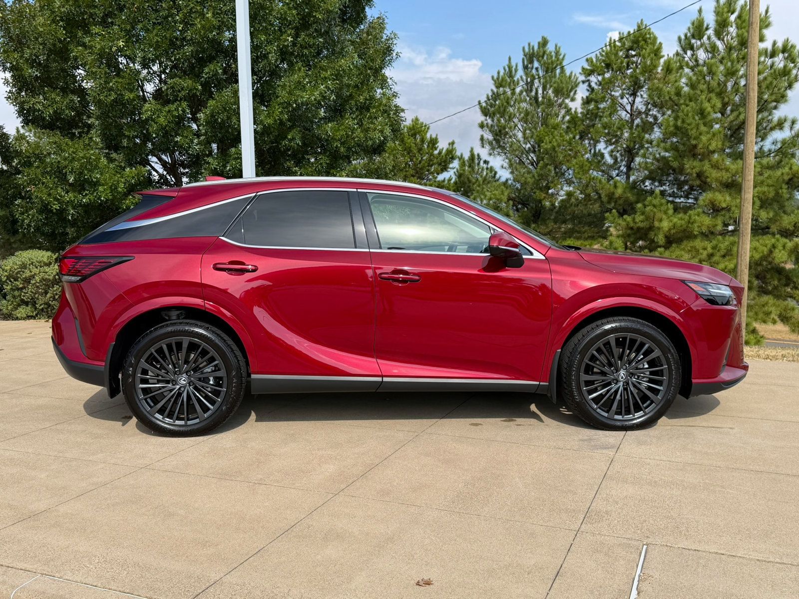Used 2024 Lexus RX 350 Premium w/ Convenience Package FWD image 7