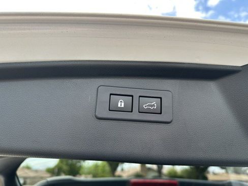 Used 2020 Subaru Outback Onyx Edition XT AWD/4WD image 14