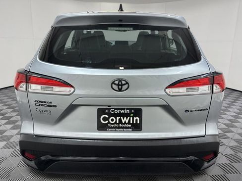 Used 2025 Toyota Corolla Cross AWD Hybrid image 6