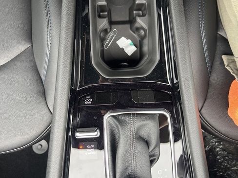 New 2026 Jeep Compass Limited image 32