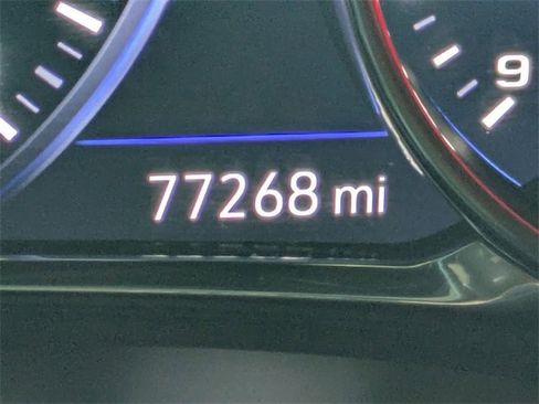 Used 2023 Chevrolet Traverse Premier w/ Redline Edition image 10