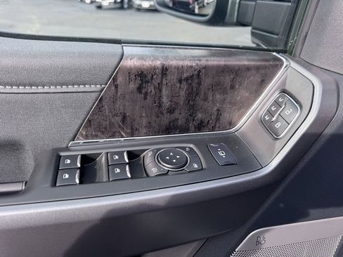 Used 2025 Ford F450 Lariat image 29