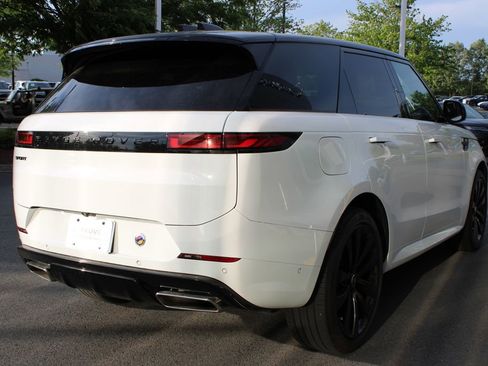 Used 2025 Land Rover Range Rover Sport Dynamic SE AWD/4WD image 7