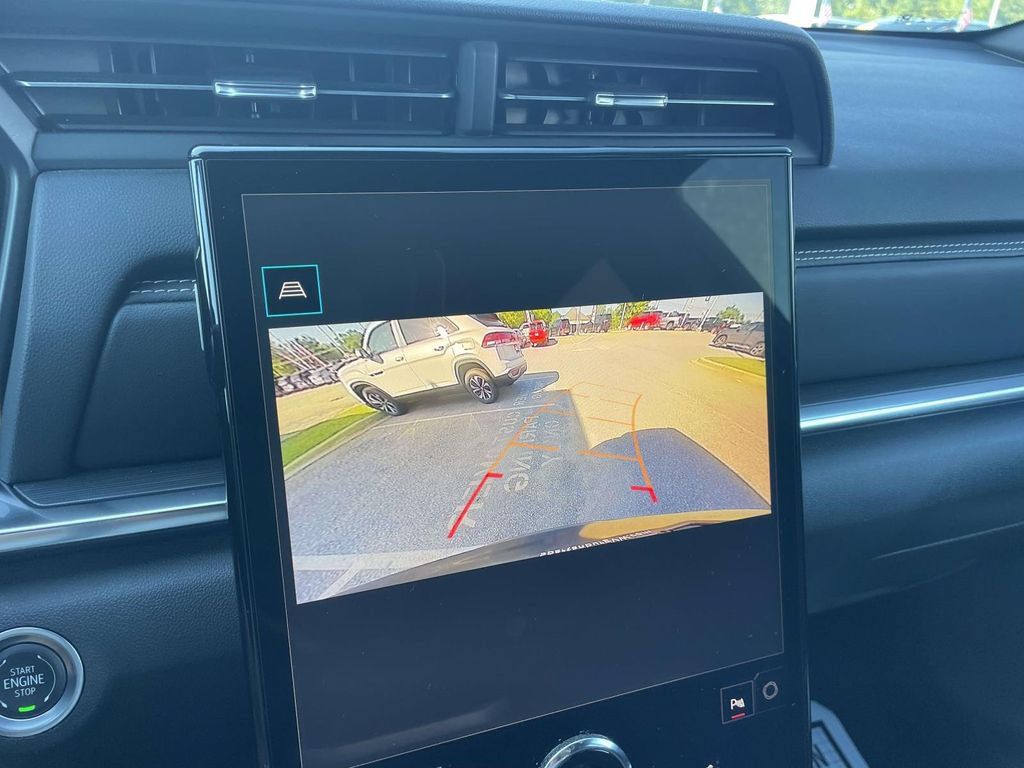 Used 2025 GMC Terrain Elevation AWD/4WD image 27