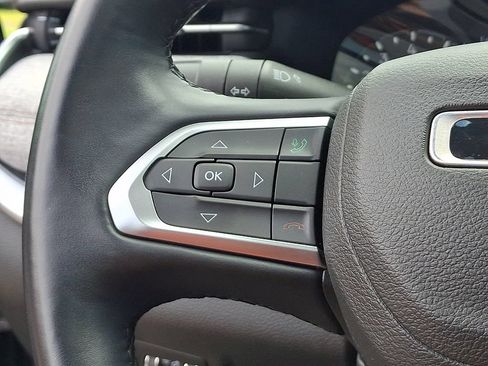 Used 2022 Jeep Compass Latitude w/ Sun and Sound Group AWD/4WD image 22