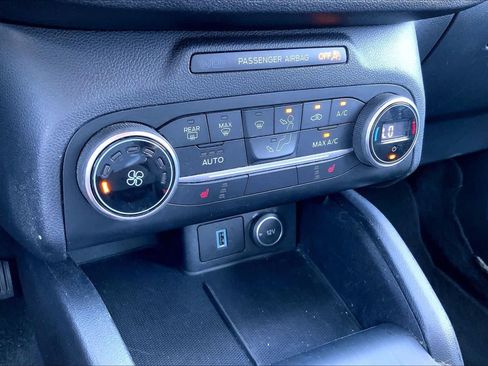 Used 2020 Ford Escape SE FWD image 34